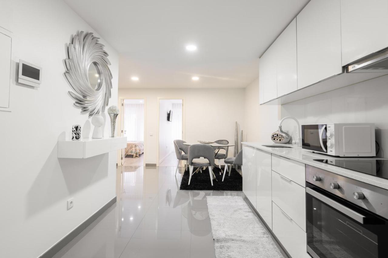 Host Wise - Spacious Noble Apartaments Ace Location Porto Eksteriør billede