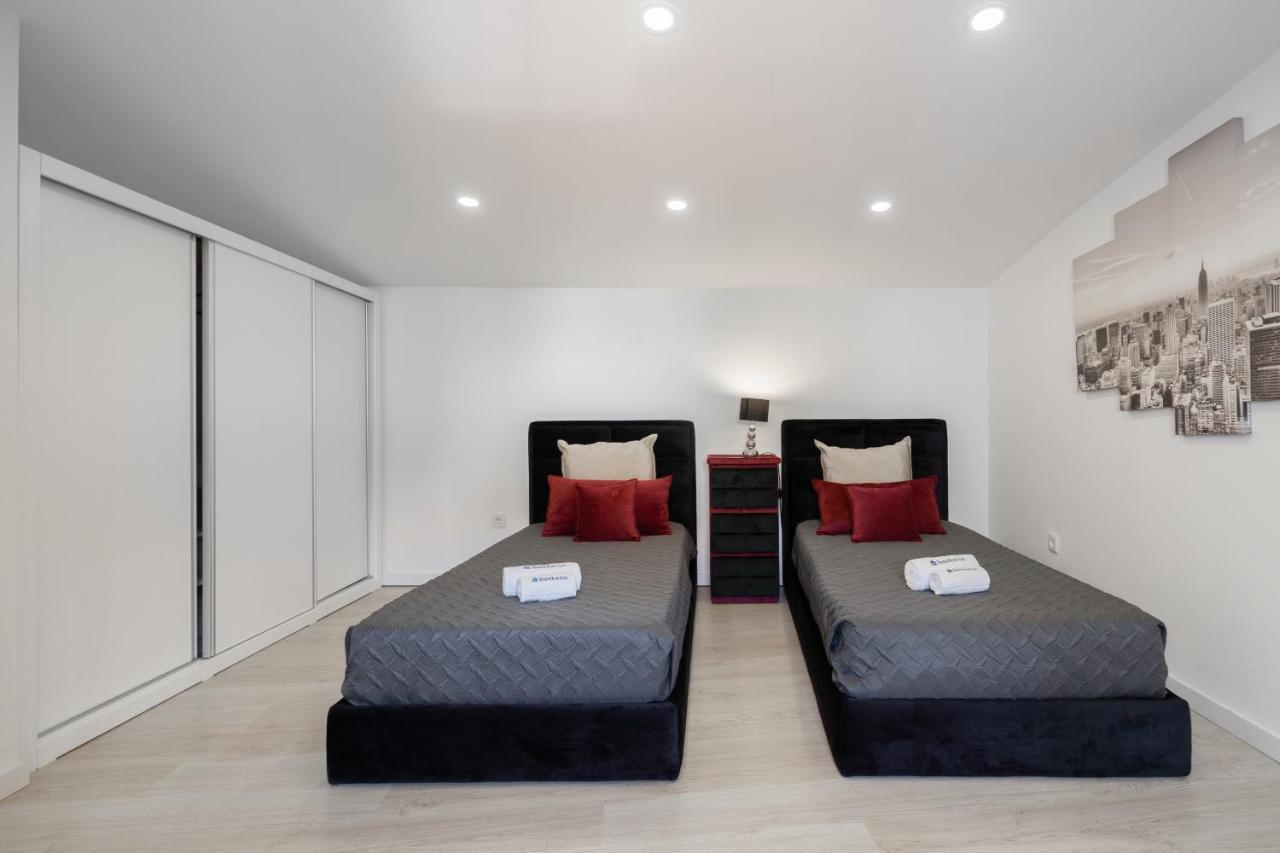 Host Wise - Spacious Noble Apartaments Ace Location Porto Eksteriør billede